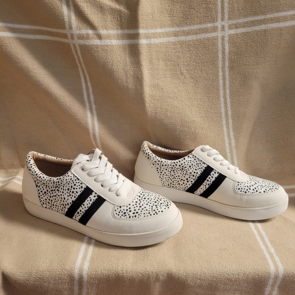 CCOCCI POLKA-DOT SNEAKERS SIZE 8.5
